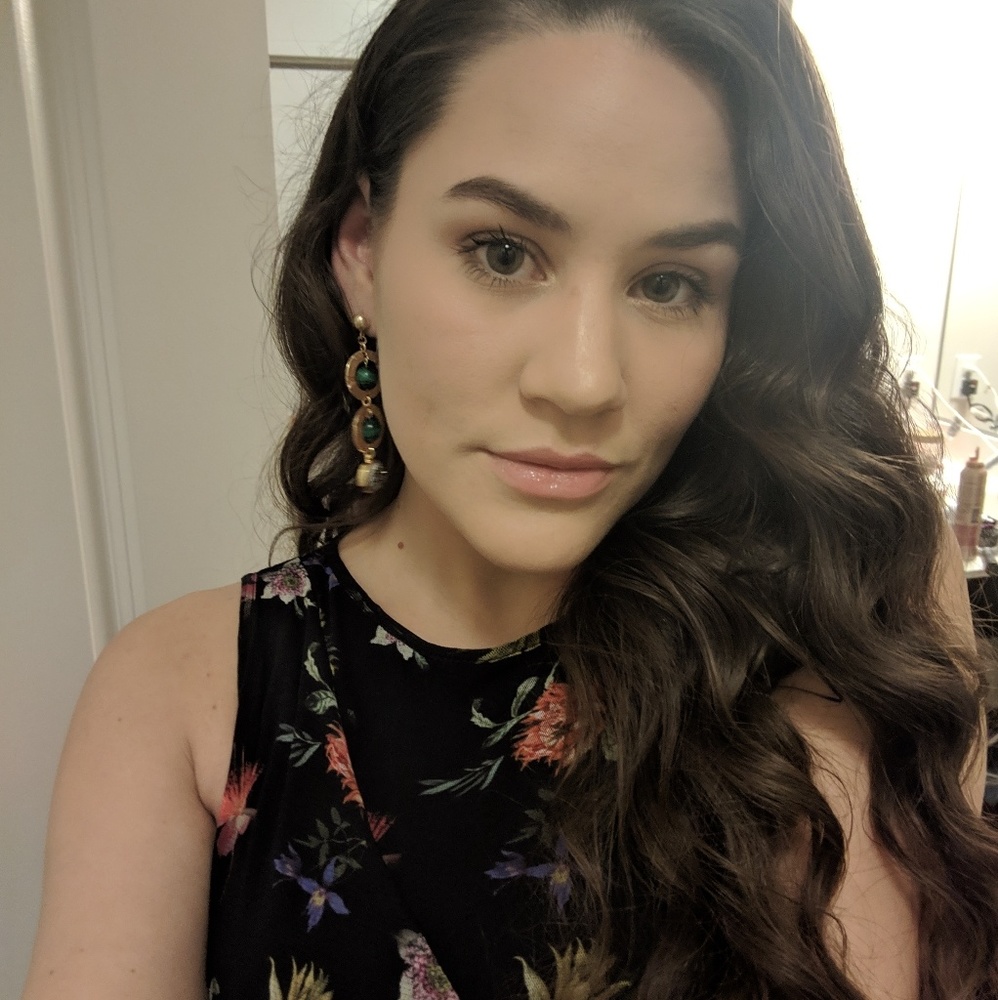 Meet your Posher, Felicia